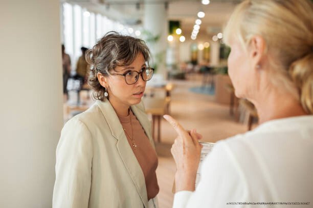 COMMUNICATION NON VIOLENTE : RÉSOUDRE LES CONFLITS AVEC CALME 6 satisfaction des employés