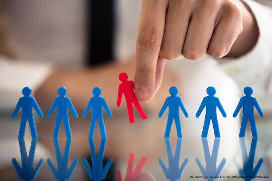 LA DISCRIMINATION PAR L'IA : QUAND LES ALGORITHMES SONT RACISTES ET SEXISTES 5 Le rôle des entreprises technologiques