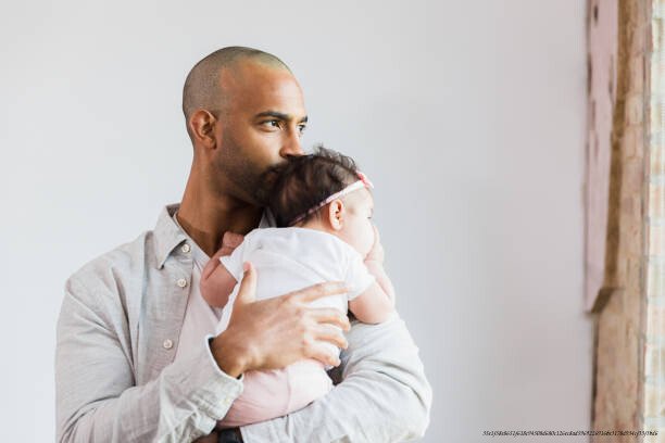 POURQUOI LA DÉPRESSION POST-PARTUM TOUCHE AUSSI LES PÈRES ET PERSONNE N'EN PARLE 1 dépression post-partum