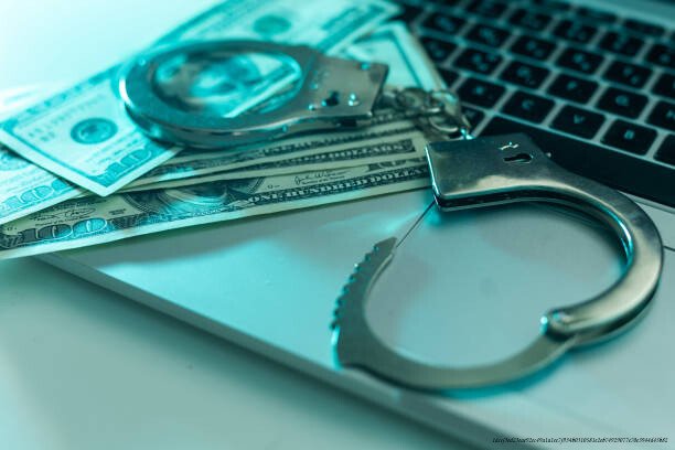 L'IA CONTRE LA CORRUPTION : COMMENT LA TECHNOLOGIE PEUT RENDRE LES GOUVERNEMENTS HONNÊTES 5 Défis et limites de l'IA