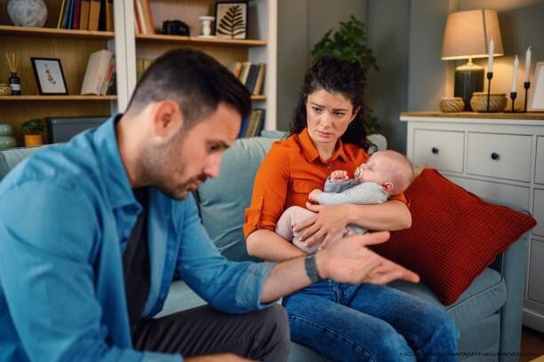 POURQUOI LA DÉPRESSION POST-PARTUM TOUCHE AUSSI LES PÈRES ET PERSONNE N'EN PARLE 4 reconnaître les signes chez un père