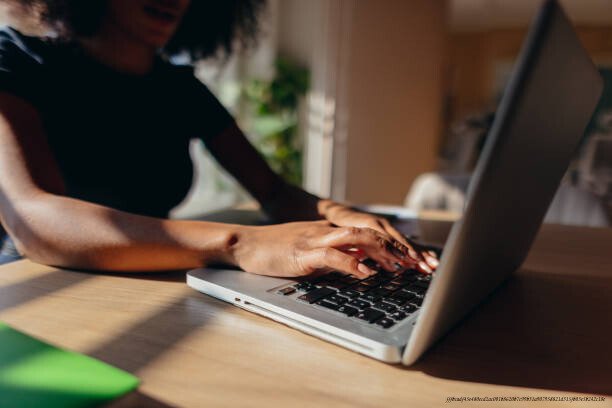 GÉNÉRER DES IMAGES DE BLOG RÉALISTES : PROMPTS INDISPENSABLES POUR LE FORMAT PAYSAGE 3 Éléments clés d'un bon prompt
