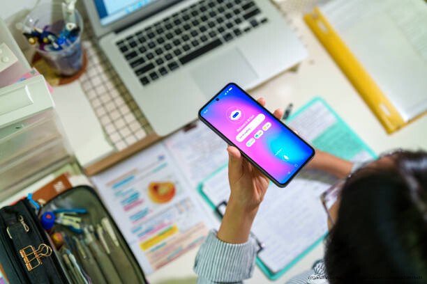 IA + HUMAIN : COMMENT DEVENIR UN PROFESSIONNEL AUGMENTÉ 3 Outils et Technologies d'IA à connaître