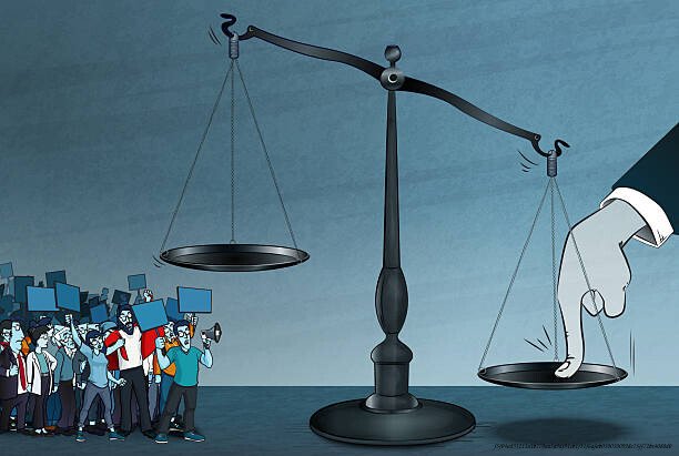 COMMENT RÉSISTER À LA MANIPULATION SOCIALE DANS UN MONDE QUI VEUT VOUS CONTRÔLER 3 The people want justice. (Used clipping mask)