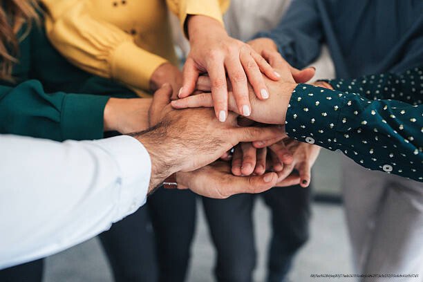 POURQUOI LES SOCIÉTÉS LES PLUS SOLIDAIRES SONT AUSSI LES PLUS HEUREUSES ET PROSPÈRES 5 Promouvoir la solidarité
