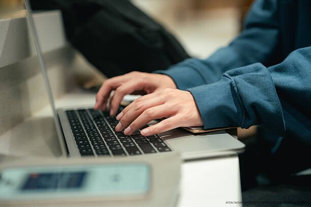RÉDIGER DES PROMPTS COMPLETS POUR OBTENIR DES TITRES SEO SANS EFFORT 6 les rédacteurs