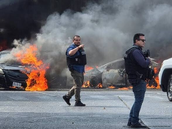 L'ÉVOLUTION DES CARTELS MEXICAINS : DES ASSOCIATIONS CRIMINELLES À LA PUISSANCE INCONTRÔLABLE 4 L'impact sur la politique locale et nationale