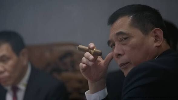 L'INFILTRATION SILENCIEUSE DES TRIADES CHINOISES DANS L'ÉCONOMIE MONDIALE 6 Les Secteurs Ciblés par les Triades