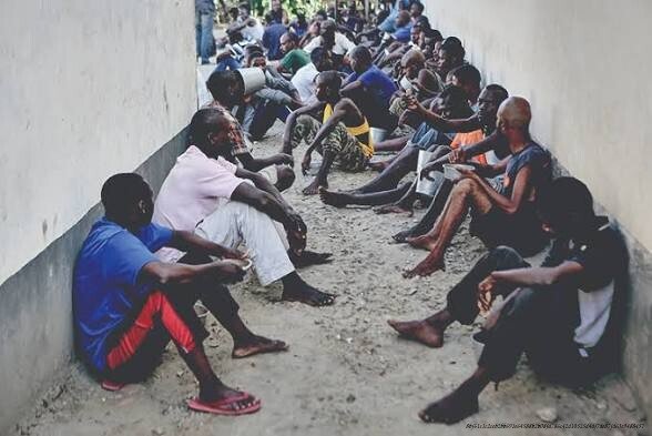 LES PRISONS AFRICAINES : UN PHÉNOMÈNE DE SURPOPULATION ET DE DANGER 2 Les prisons africaines
