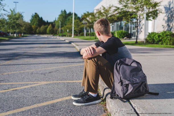 COMMENT COMPRENDRE LE DÉCROCHAGE SCOLAIRE CHEZ LES ADOLESCENTS 5 Témoignages d'anciens décrocheurs