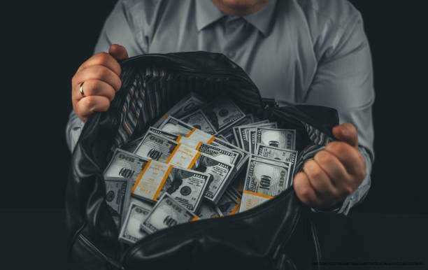LES ENJEUX DE L'INTÉGRITÉ : POURQUOI LES PERSONNES ÉDUQUÉES TOMBENT DAN LA CORRUPTION 4 La faille dans l'éducation et les valeurs