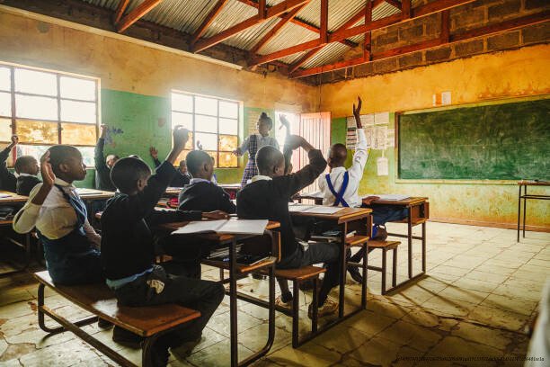 COMMENT L'ÉCOLE AFRICAINE FAÇONNE DES DIPLÔMÉS SANS PENSÉE CRITIQUE 6 Perspectives d'avenir