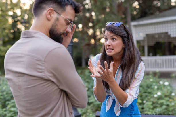 COMMENT RECONNAÎTRE UN PERVERS NARCISSIQUE AVANT QU'IL NE DÉTRUISE VOTRE VIE 5 Témoignages et histoires de survie