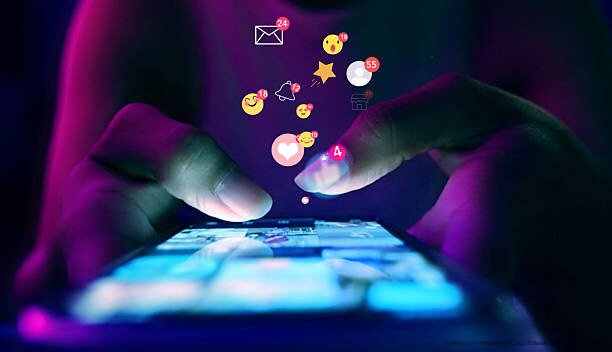 L’ÉROSION DE LA PRÉSOMPTION D’INNOCENCE À L’ ÈRE DES RÉSEAUX SOCIAUX 🔥