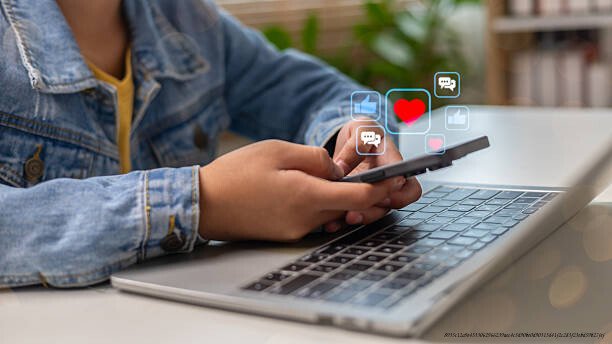 COMMENT LA COMPARAISON PERMANENTE SUR LES RÉSEAUX SOCIAUX CRÉE UNE GÉNÉRATION DÉPRIMÉE 4 Les exemples de cas