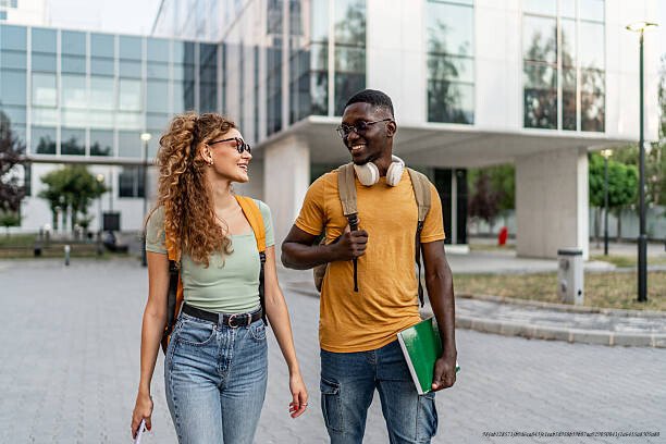 L'ÉCOLE DÉMOCRATIQUE : UN NOUVEAU MODÈLE D'APPRENTISSAGE 3 Les méthodes d'enseignement