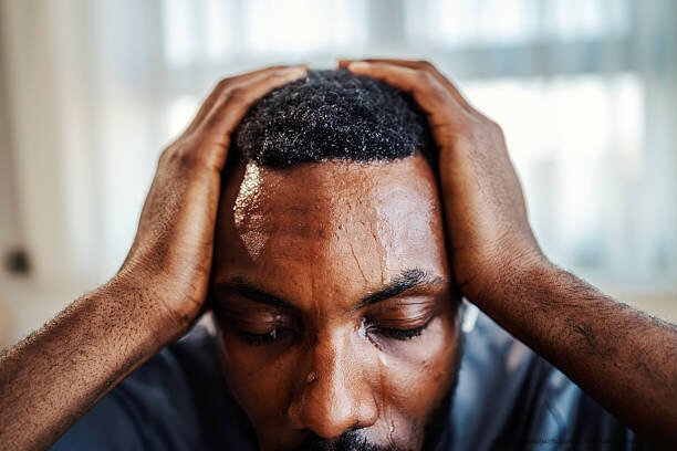 POURQUOI LA SANTÉ MENTALE EST ENCORE UN TABOU ABSOLU DANS LES SOCIÉTÉS AFRICAINES 3 L'impact des soins de santé limités