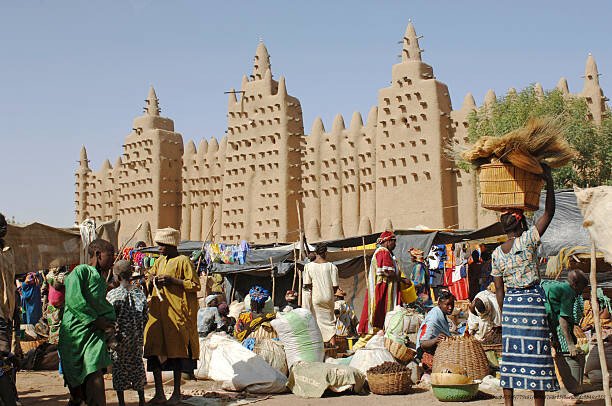 LA RICHESSE DES CIVILISATIONS AFRICAINES PRÉHISTORIQUES 4 Le commerce et les échanges