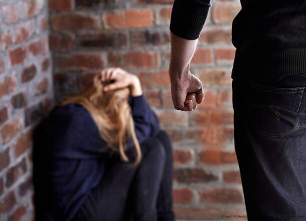 LA PSYCHOLOGIE DE LA VICTIME : COMPRENDRE LES MÉCANISMES ET FACTEURS D'EXPOSITION 3 Le rôle de la communication