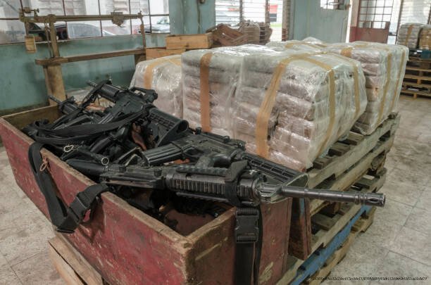 L'ASCENSION DES CARTELS DE LA DROGUE VERS DES MULTINATIONALES ORGANISÉES 6 Representation of an illegal drug warehouse