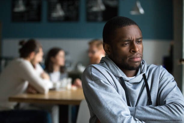 COMMENT LE RACISME QUOTIDIEN CRÉE DES TRAUMATISMES PSYCHOLOGIQUES RÉELS ET DOCUMENTÉS 6 discussions sur le racisme
