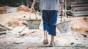 L'IMPACT DU TRAVAIL FORCÉ DANS LES CHAÎNES D'APPROVISIONNEMENT DES GRANDES MARQUES MONDIALES 5 Témoignages de victimes et défenseurs